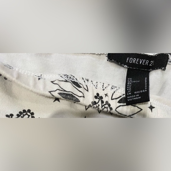 Forever 21 White Paisley High Waisted Skirt/paisley tube top set Small - Picture 7 of 8